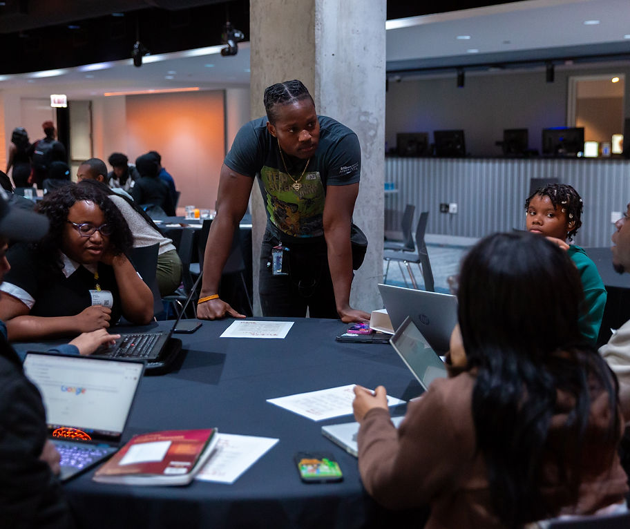 Students networking at a Chi Tech Cllct event